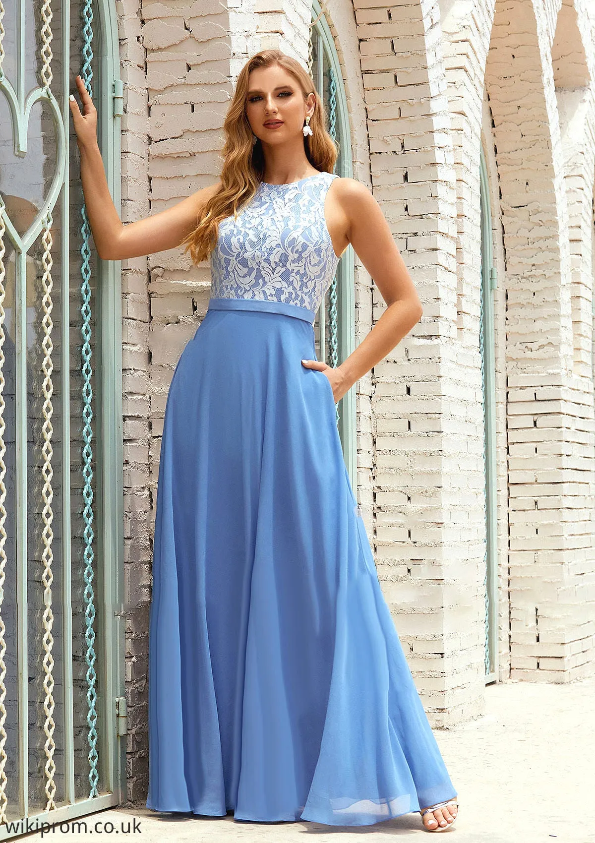 A-line Scoop Neck Sleeveless Chiffon Long/Floor-Length Bridesmaid Dresses With Pockets Lace Avah SWKP0025616