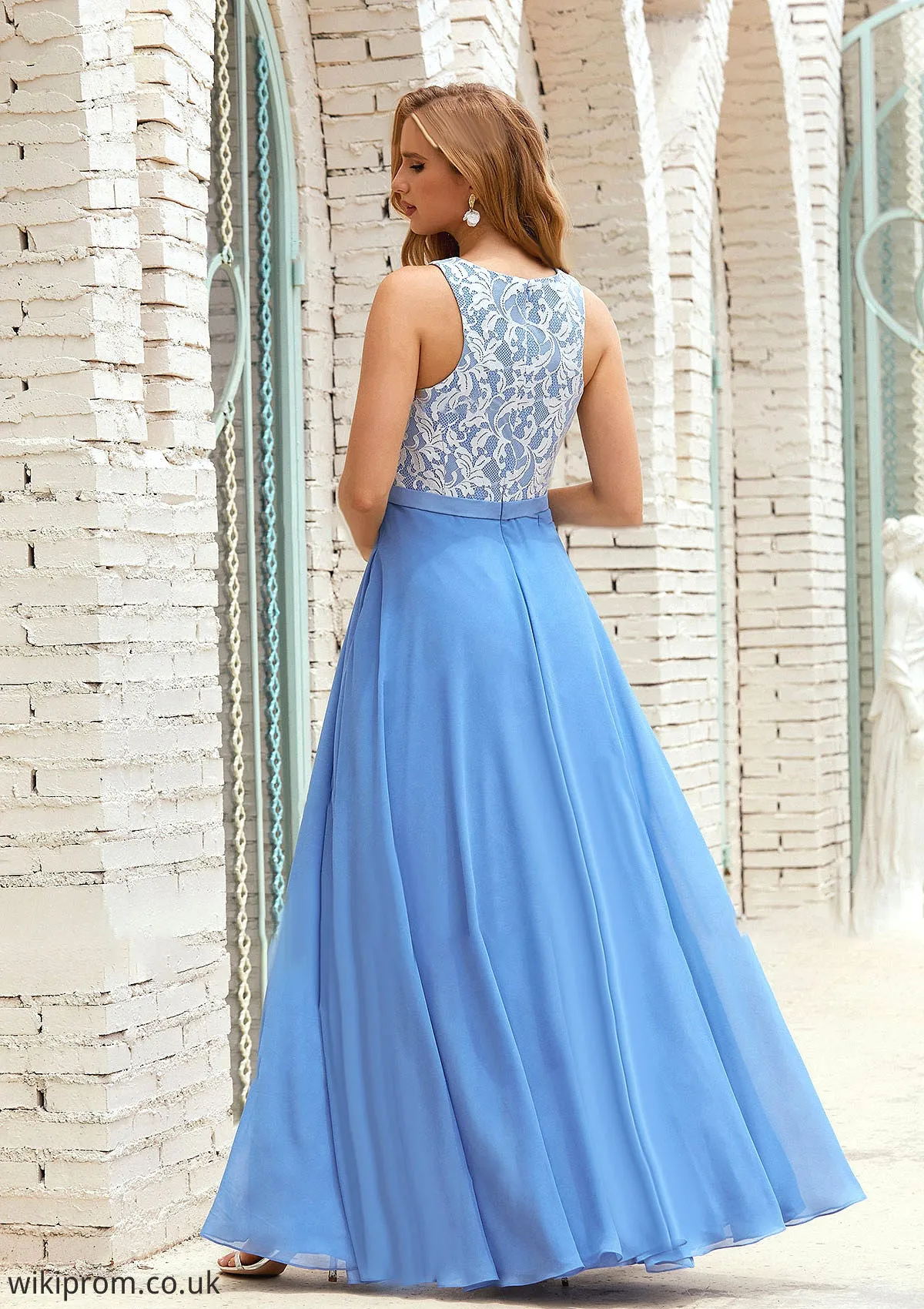 A-line Scoop Neck Sleeveless Chiffon Long/Floor-Length Bridesmaid Dresses With Pockets Lace Avah SWKP0025616