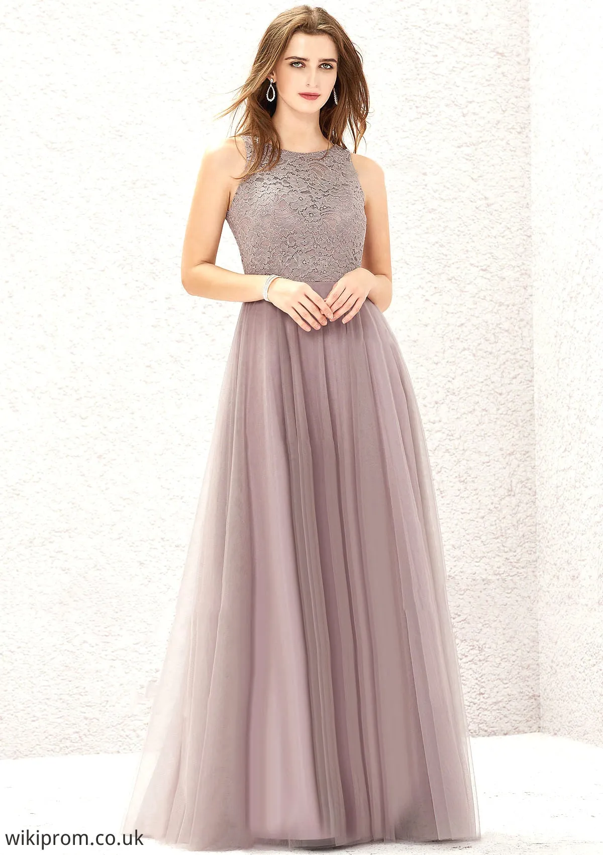 A-line Scoop Neck Sleeveless Lace Tulle Long/Floor-Length Bridesmaid Dresses Sienna SWKP0025631