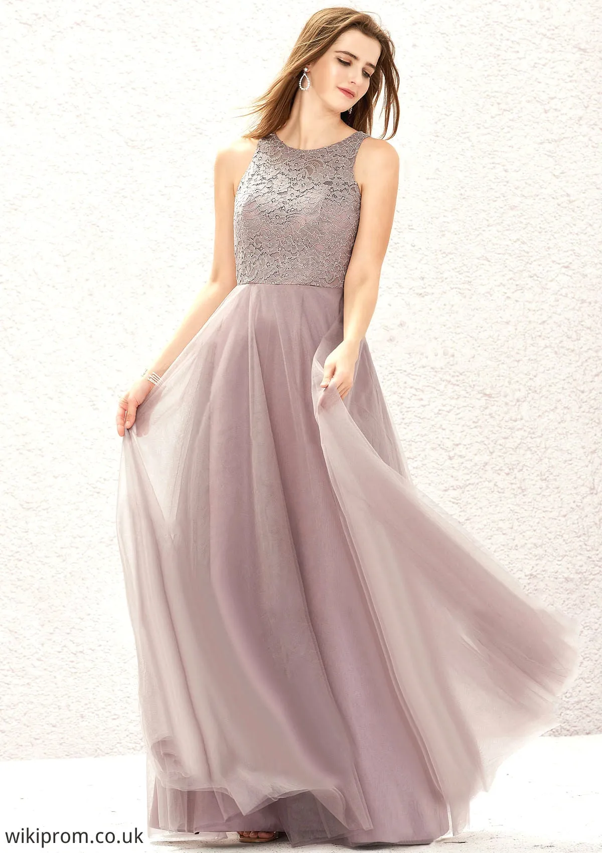 A-line Scoop Neck Sleeveless Lace Tulle Long/Floor-Length Bridesmaid Dresses Sienna SWKP0025631