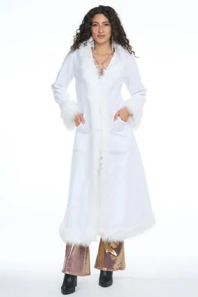 Classic Tamo Coat: White Coat   White Trim